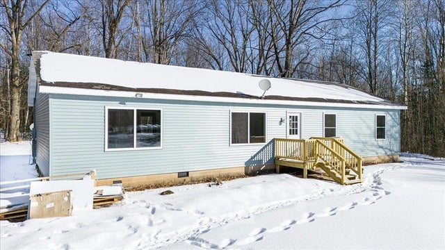 8470 Ora Lake Rd, Plainfield township