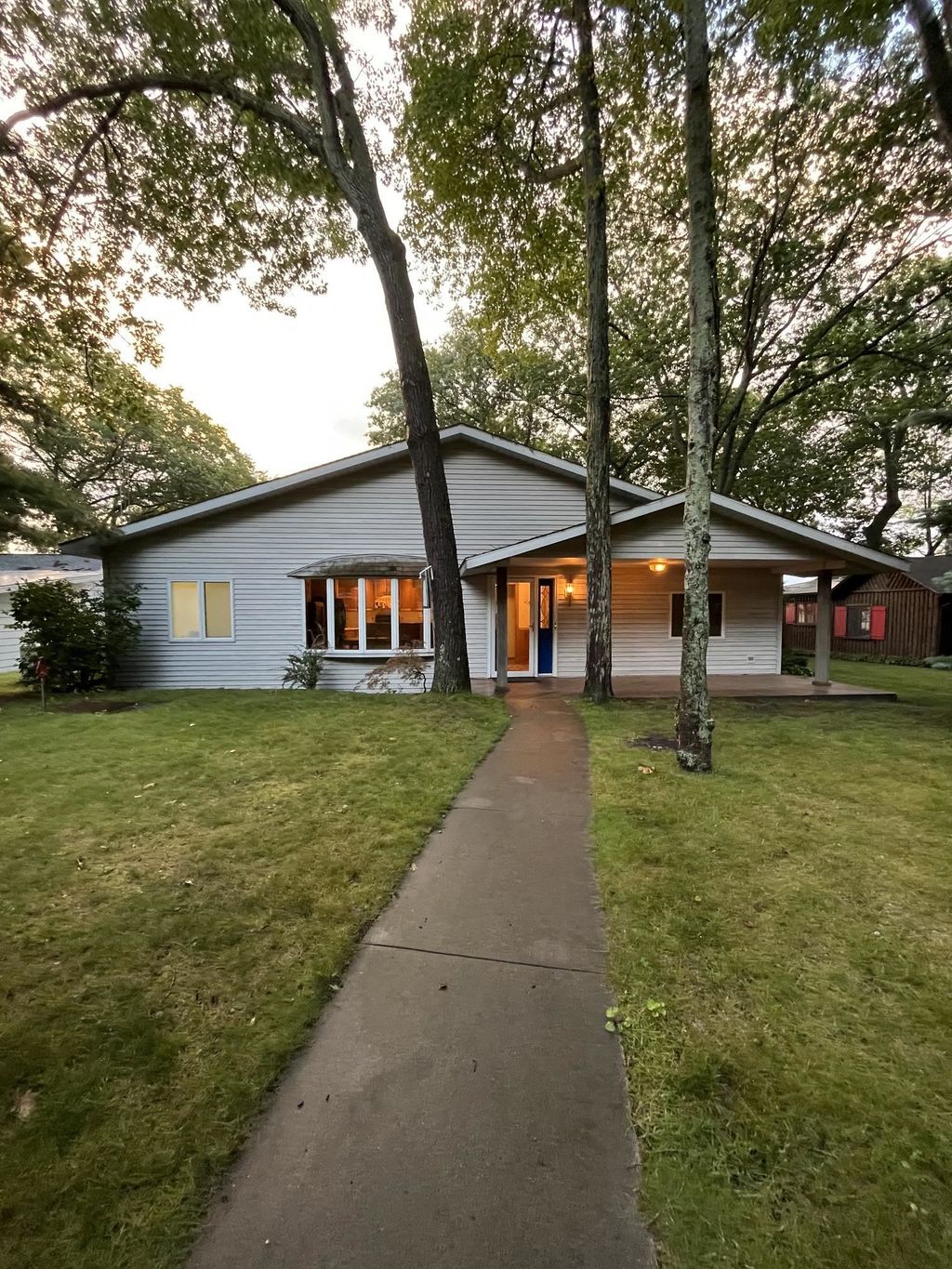 1024 Huron, Whitney township