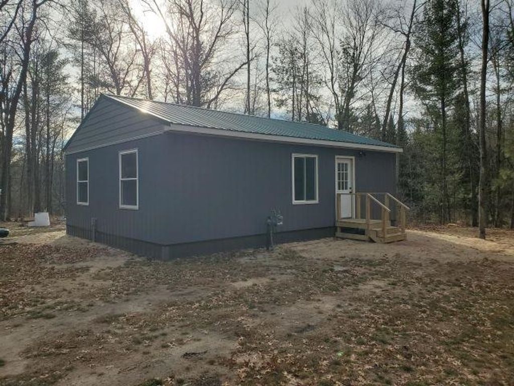 2030 George, Mills township