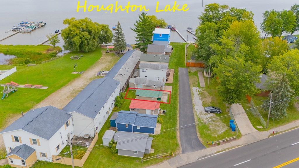 6482 W Houghton Lake, Houghton Lake
