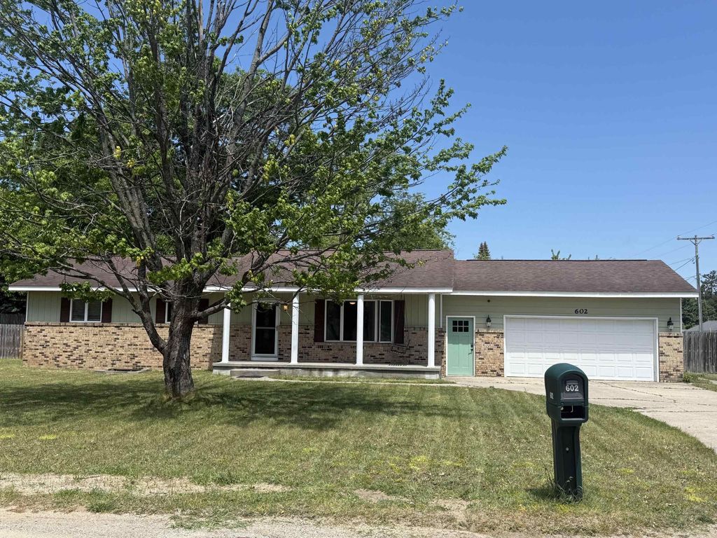 602 Lincoln, Kalkaska