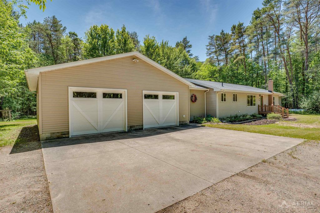 1767 W Greenwood, Edwards township