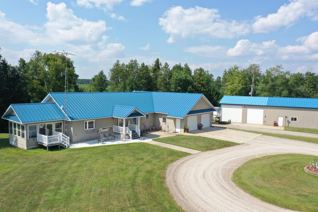 125 W Gallagher, West Branch township