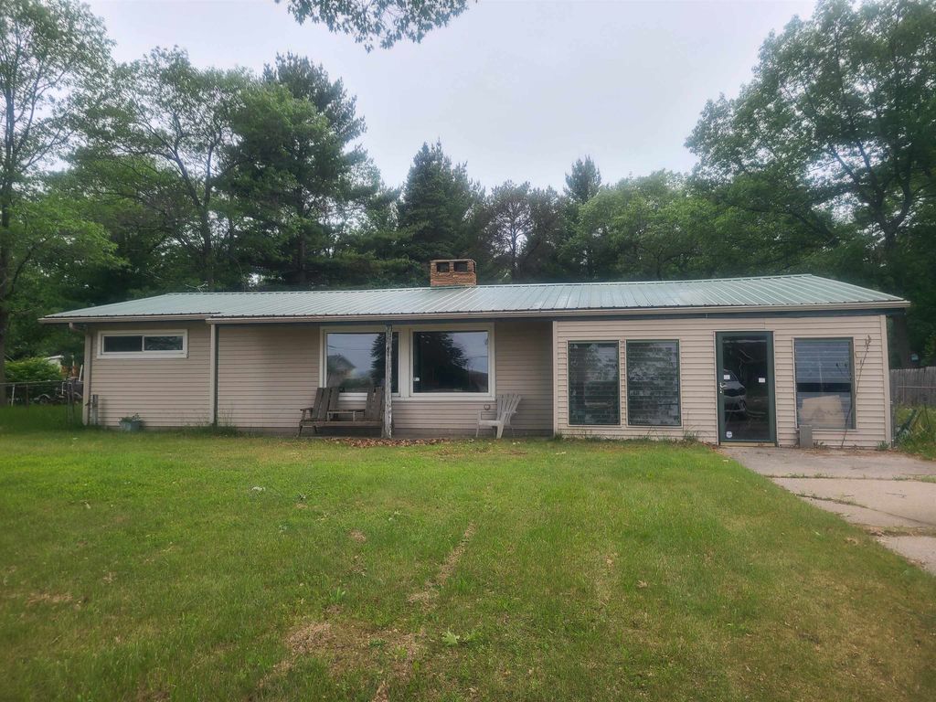 3227 N Us-23 N, Oscoda charter township