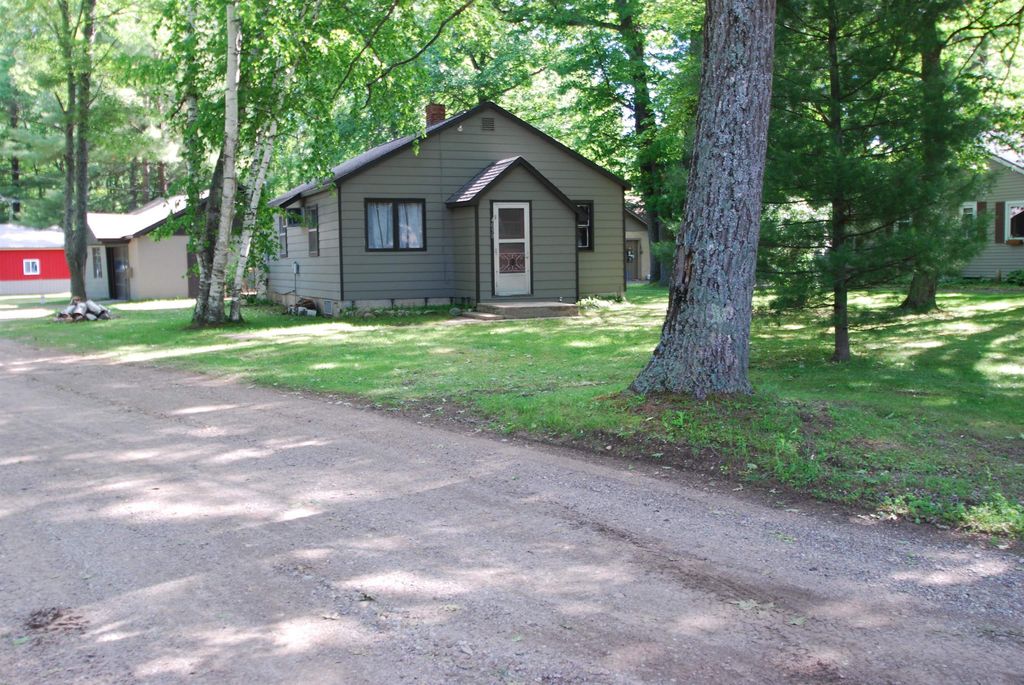 4050 Grass Lake Rd, Foster township