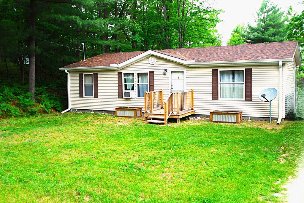 4174 Maes Rd, Ogemaw township