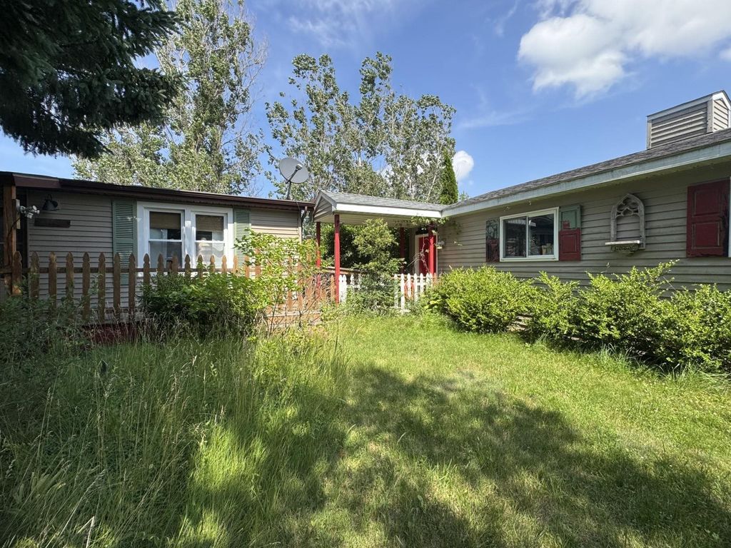 5251 M-55, Logan township