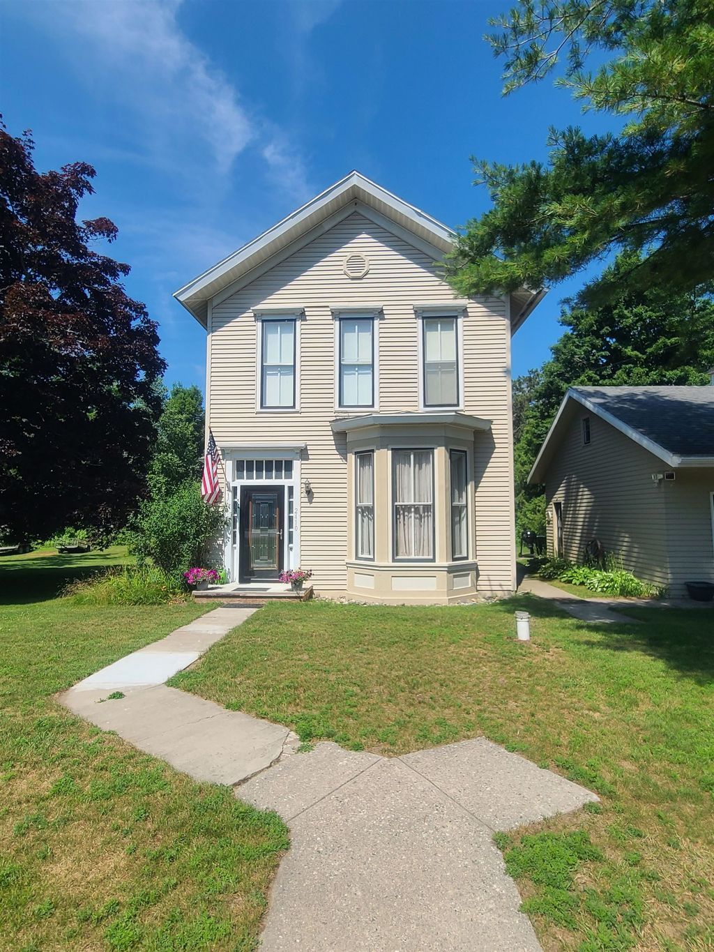 2410 S State St, Greenbush township