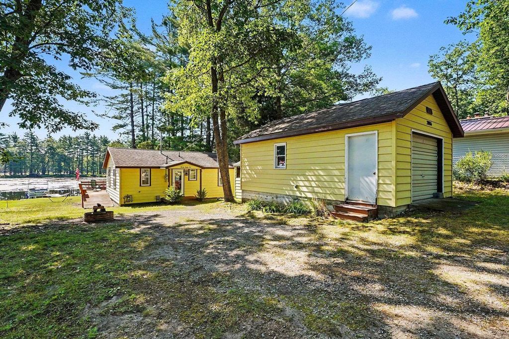 2086 Timber, Plainfield township