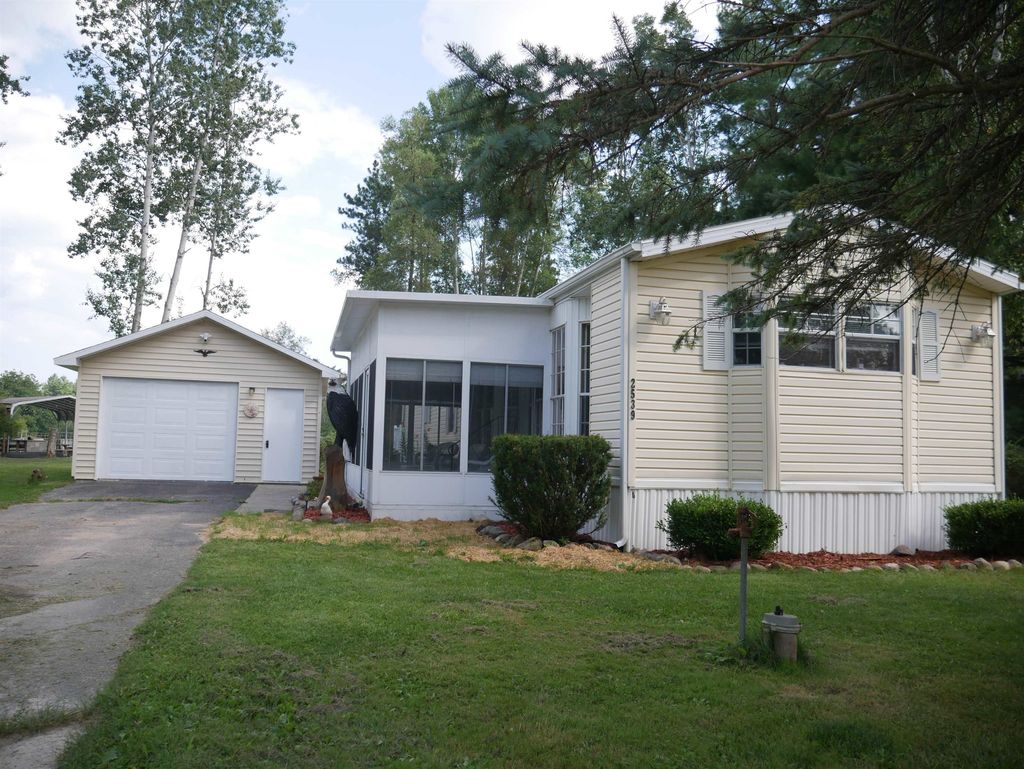 2539 Highland, West Branch township