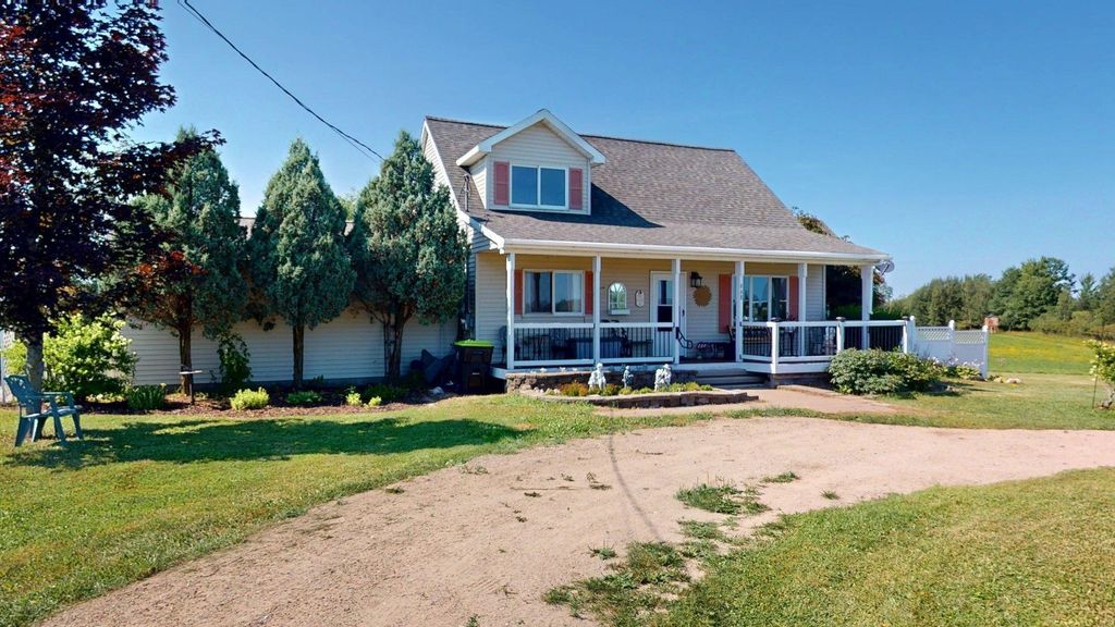 668 S Nelson, Aetna township