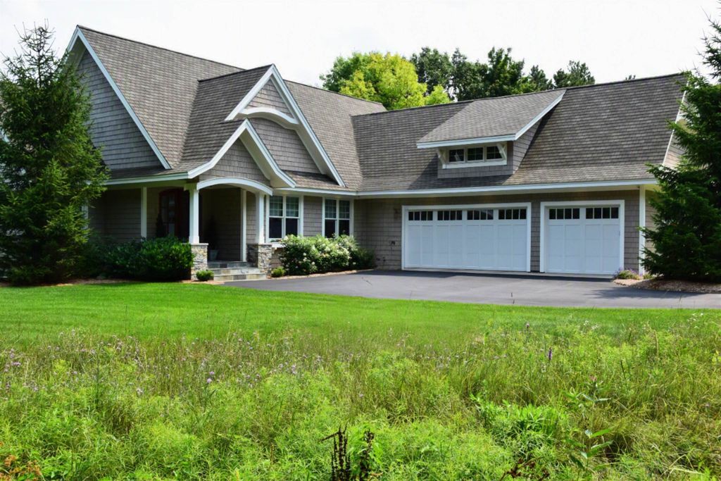 5554 S Spyglass Ridge, Bingham township