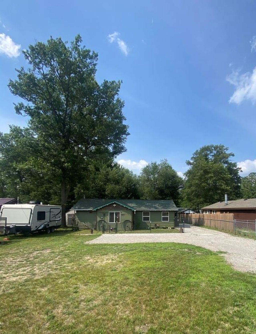9097 Superior, Richfield township
