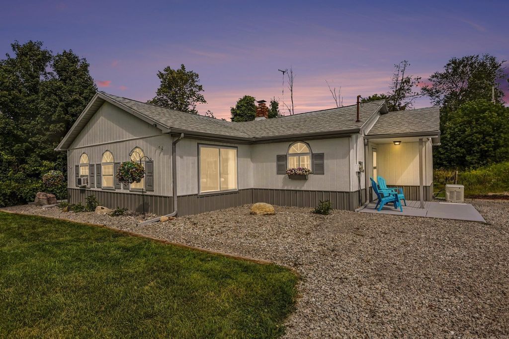 5387 E M-55, Logan township