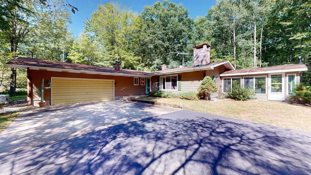 3175 S Tower Hill, Roscommon township