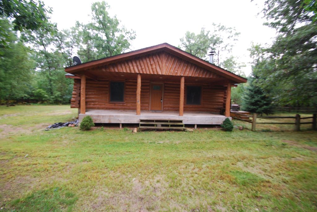 3086 Raymond Gradowski, Mills township