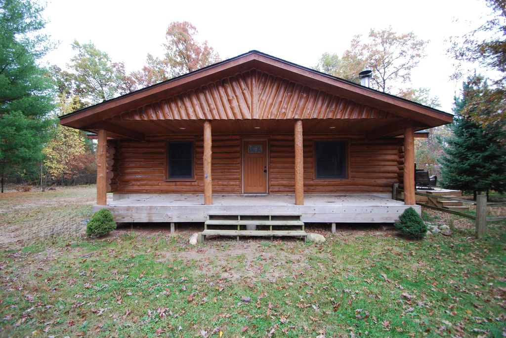 3086 Raymond Gradowski, West Branch
