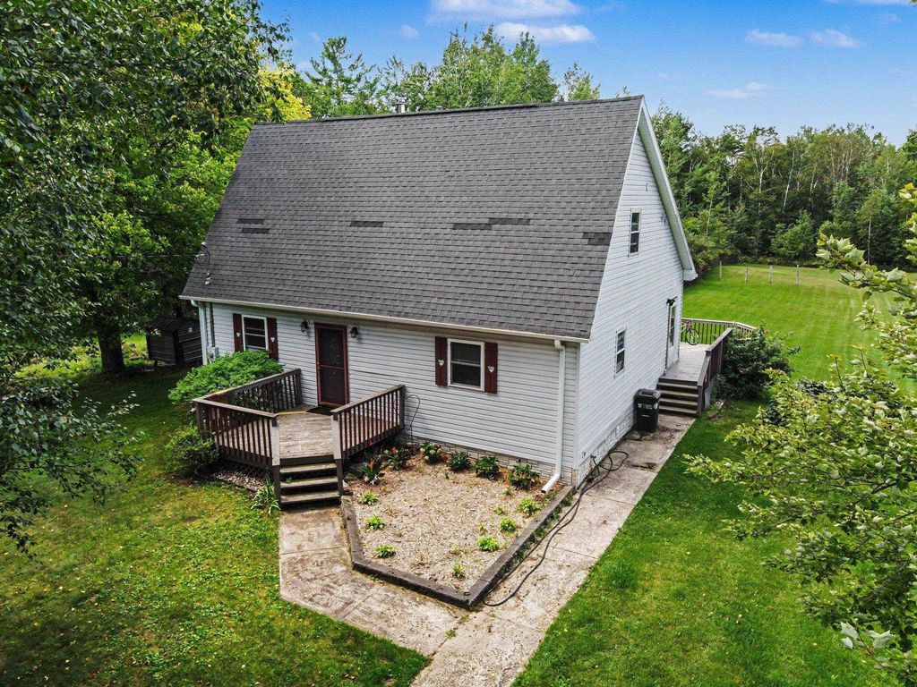 755 N Lakeview, Hale