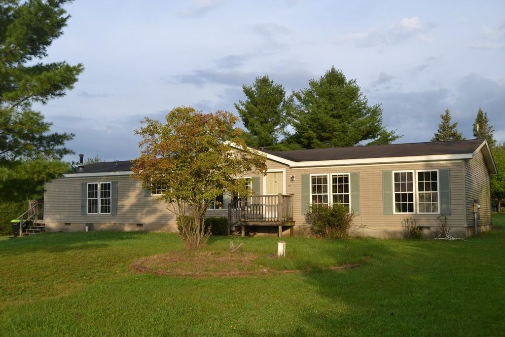 1617 Aberdeen Dr, Gladwin