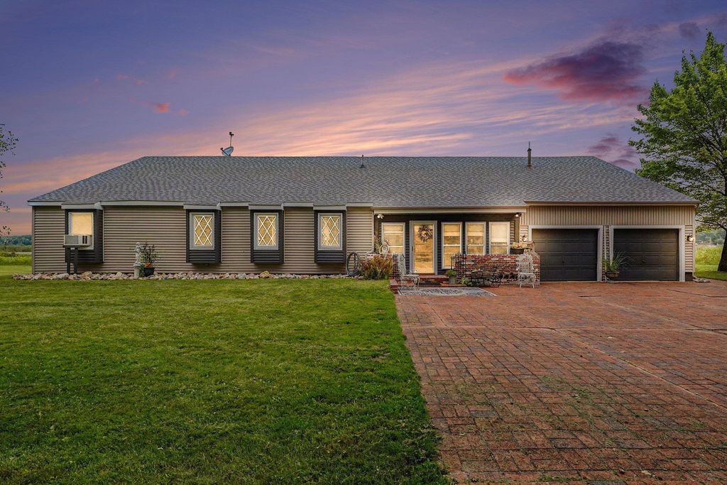 4559 E State, Hale
