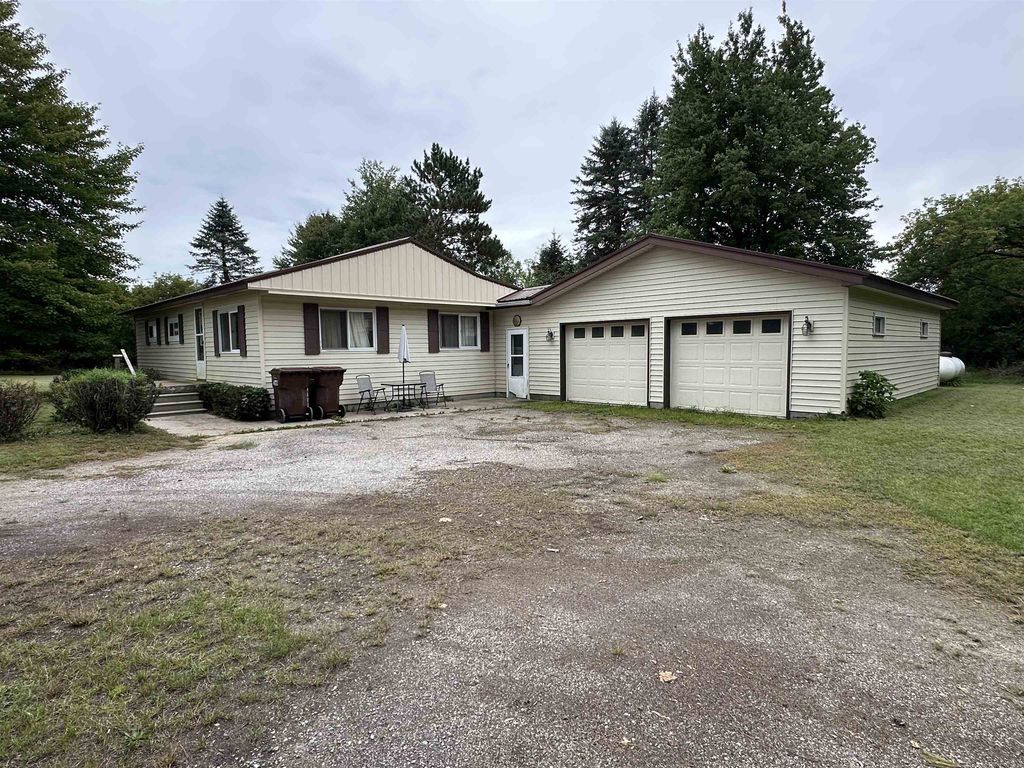 491 Brown, Standish