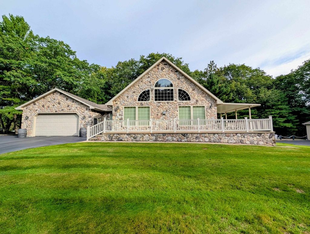 5259 E 31st St, Au Gres