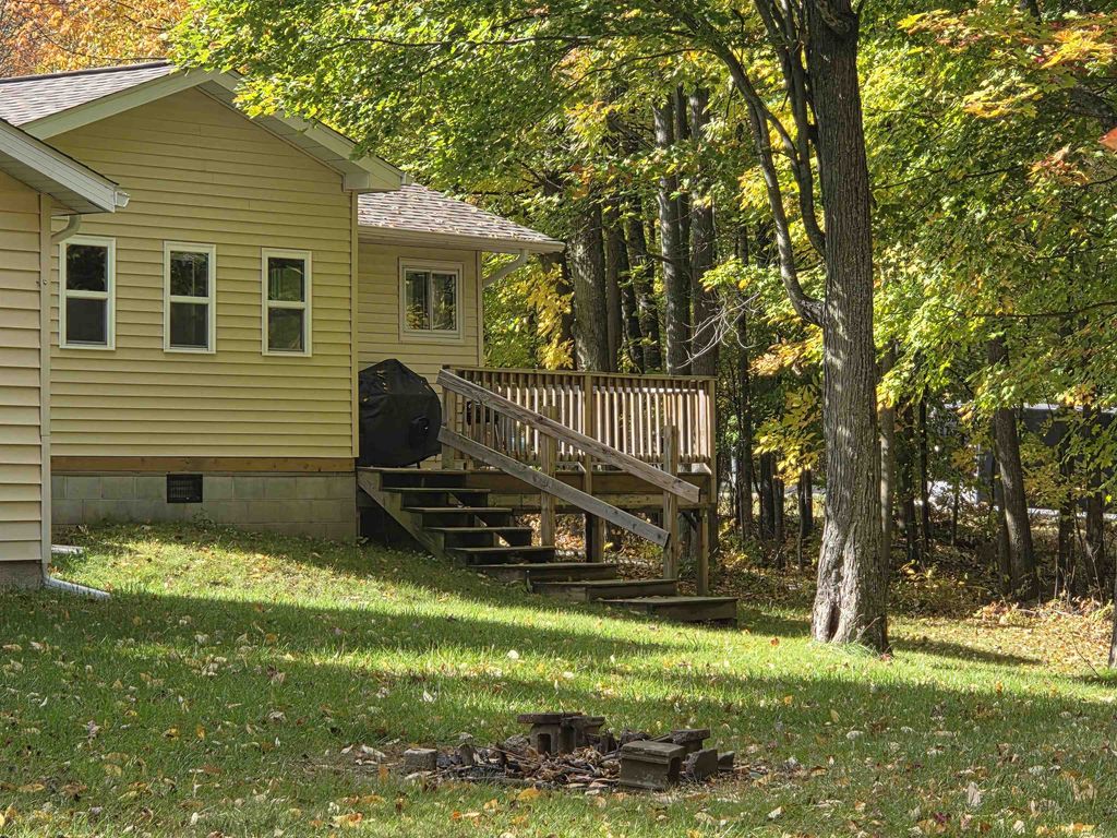4885 Lewis, Lupton