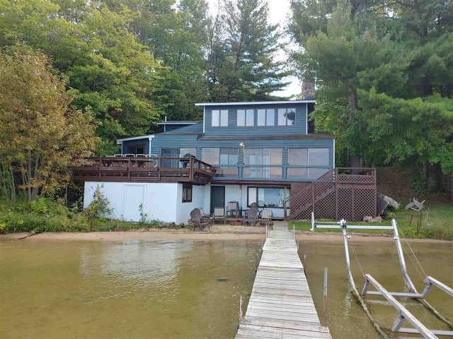 639 N South Long Lake Rd, Long Lake township