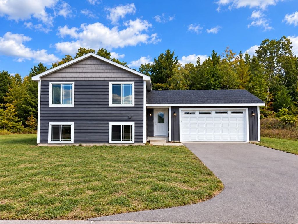 4860 Meadowlark, Traverse City