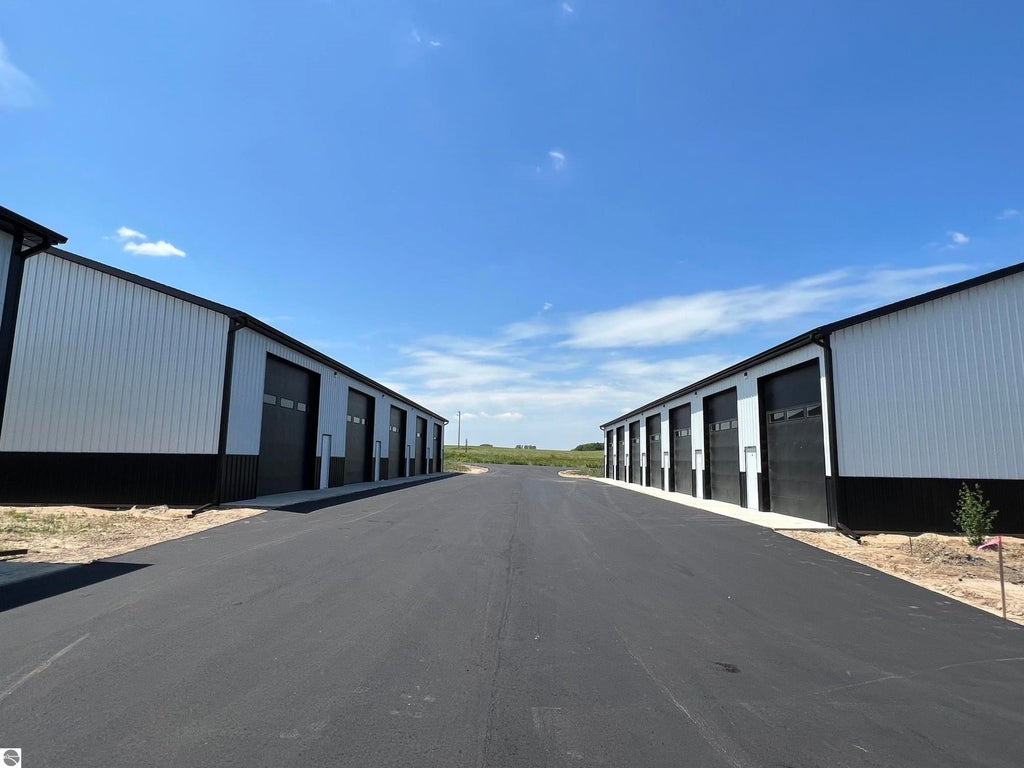 6819 S M-37, Mayfield township