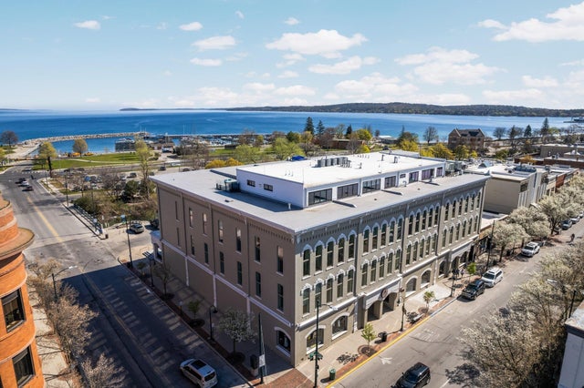 109 E Front, Traverse City city