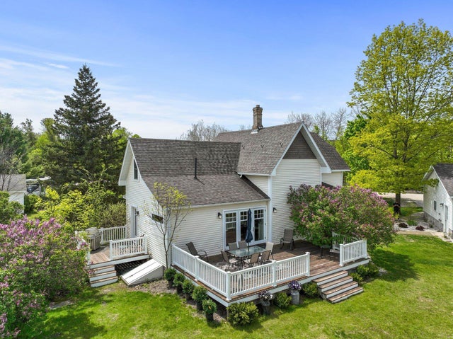 9801 Cherry Bend, Elmwood charter township