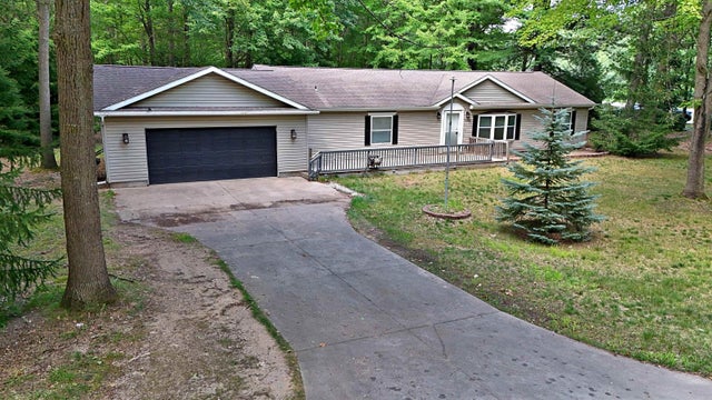 8800 Longview, Morton township