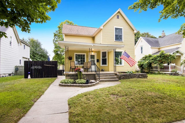 425 W Eleventh, Traverse City city