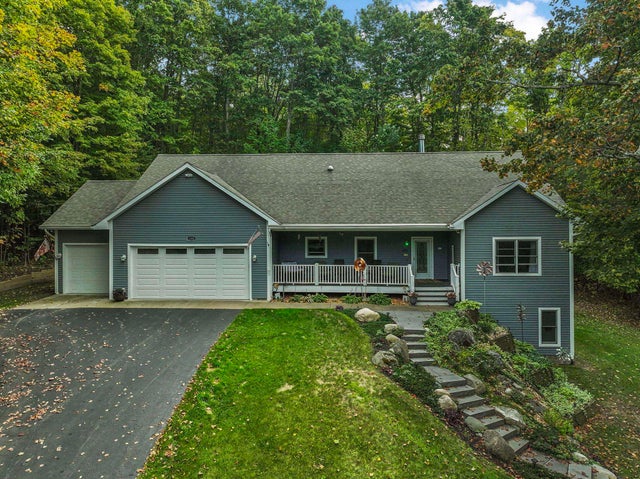 1491 Maxwell, Springvale township