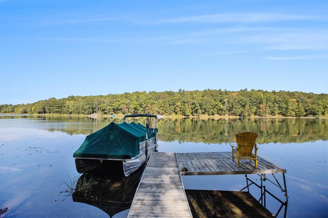 16602 Acorn Ridge, Inland township