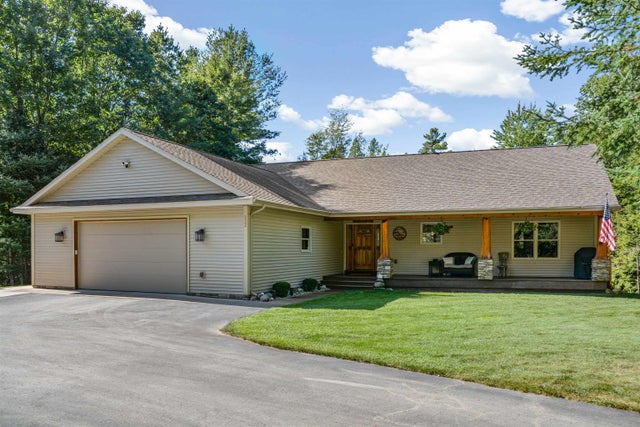 533 Fisher, Long Lake township