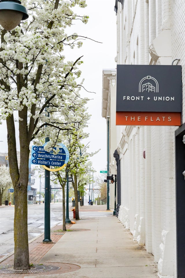 100 E Front St, Traverse City city