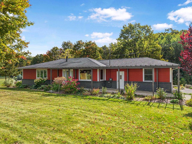 9750 E Solem, Suttons Bay township