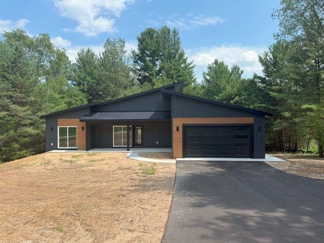 9890 Cushman, Whitewater township