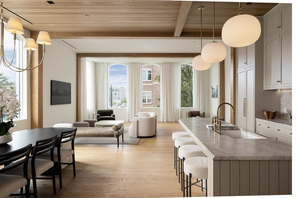 111 E State, Traverse City city
