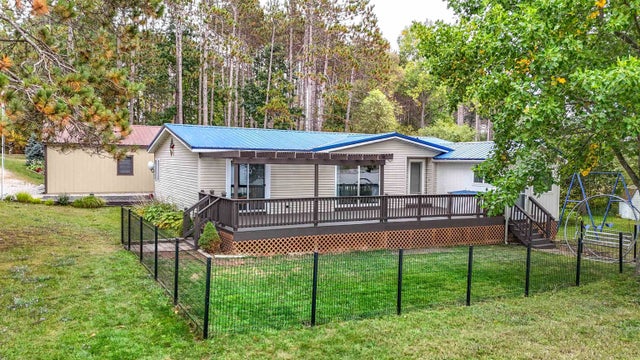 3231 Miller Dr, Fork township