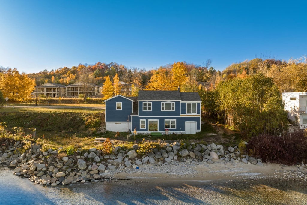 800 N St Joseph, Suttons Bay township