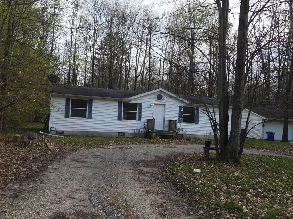 224 Radcliff, Roscommon township