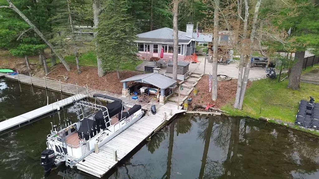 14221 Torch River, Milton township