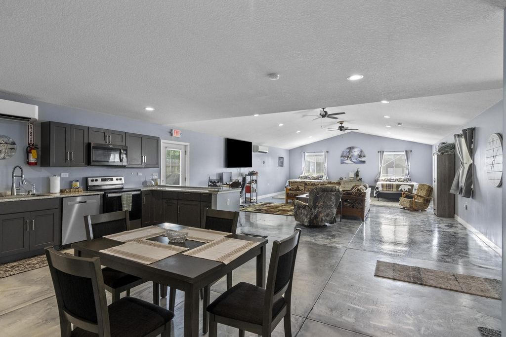 107 Purdy, Wexford township