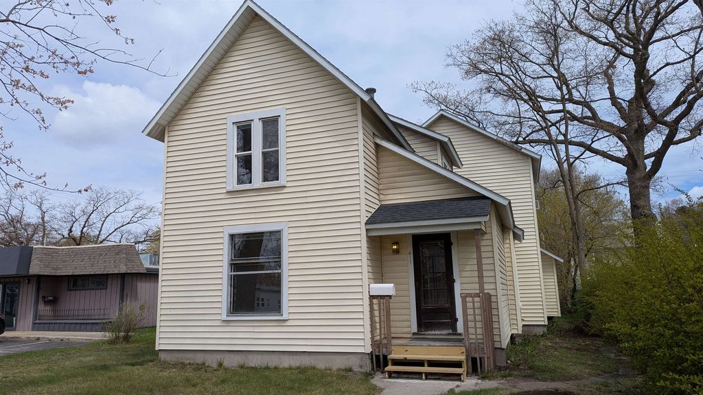 611 E Eighth, Traverse City city