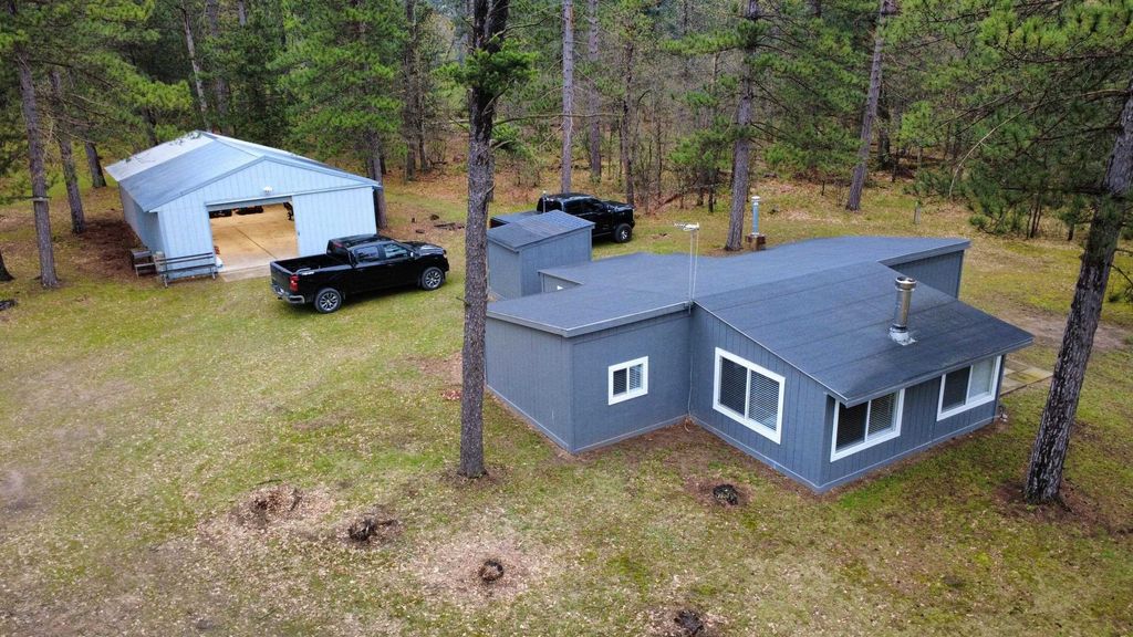 2498 W Five Mile Rd, Beaver Creek township