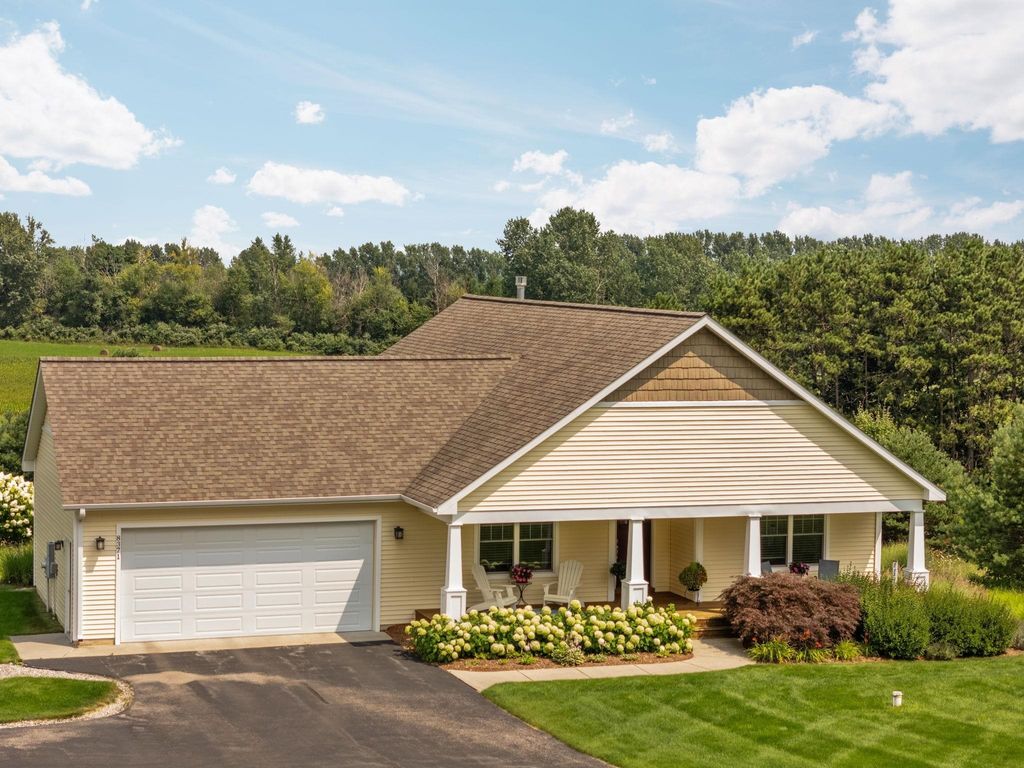 8371 E Boca Vista Trl, Elmwood charter township