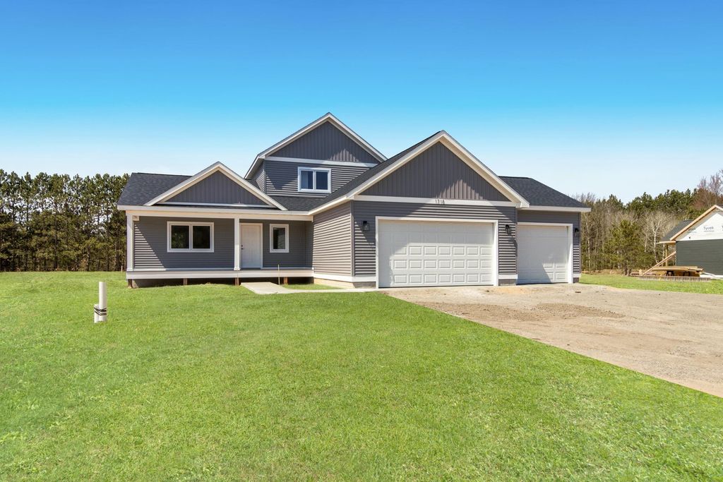 1718 Mary Lou, Green Lake township